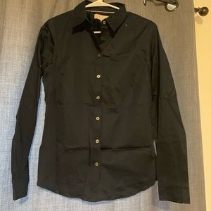 Banana Republic “non iron” Fitted Button Down